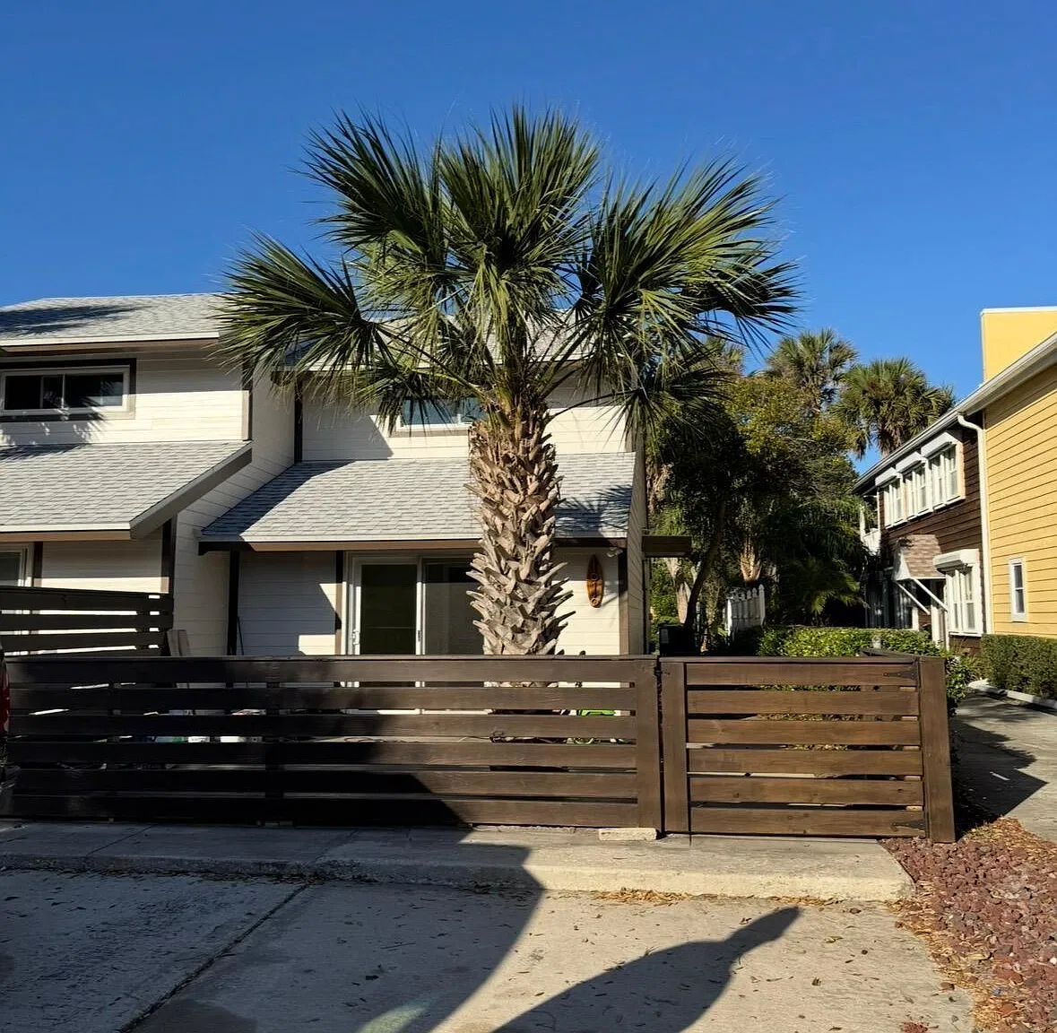 2 bed, 2.0 bath, 1056 sqft, $4,000 — Photo 1