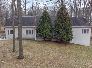 375 Arbor Dr, Red Lion, PA 17356
