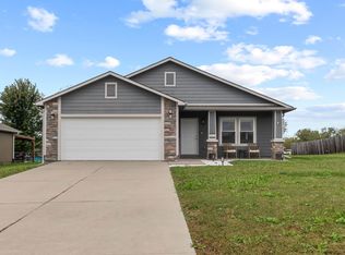 2227 SE Shiloh Ridge Ln, Tecumseh, KS 66542