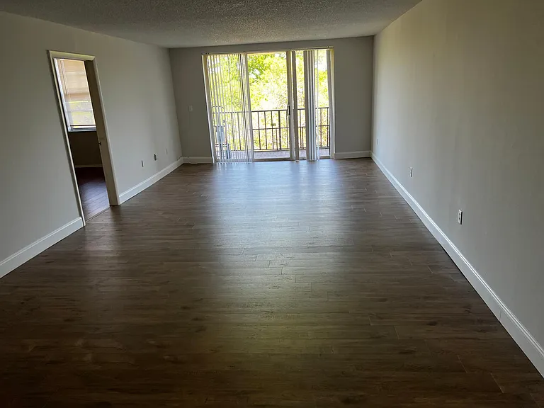 2699 Seville Blvd #609 — Photo 4
