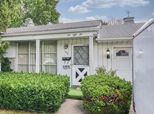 256 Venoy Rd, Garden City, MI 48135