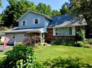 113 Wineberry Ln, Malta, NY 12020