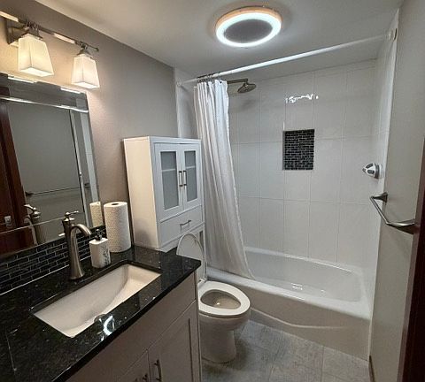 4th image of 21628 49th Ave SE Unit B