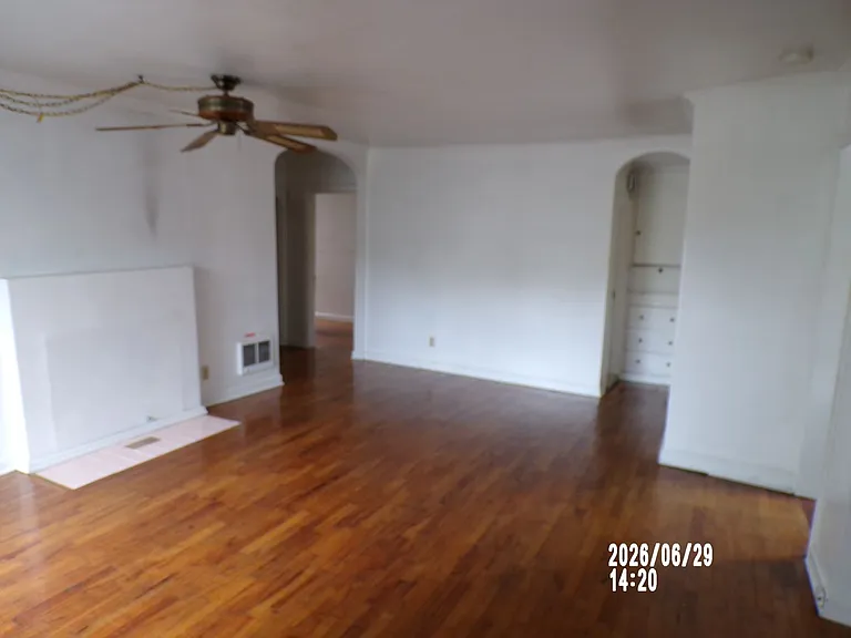 316-02 - 311 - 317 - 321 - 322 - 327 - 329 NW 18th St. Corvallis, OR 97330 — Photo 16