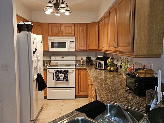 2nd image of 12515 McGregor Blvd APT 109