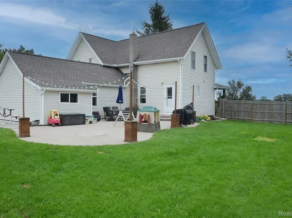 6950 Todd Rd, Croswell, MI 48422