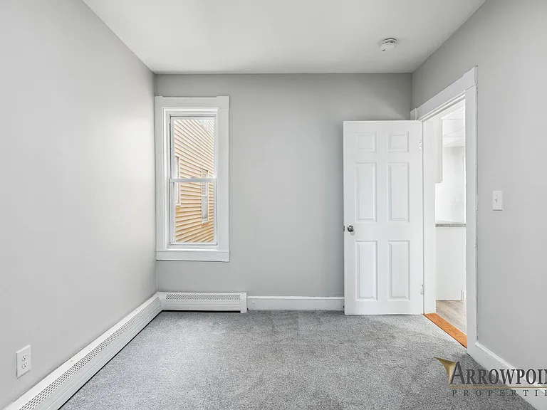 33 Jordan St #1R — Photo 12
