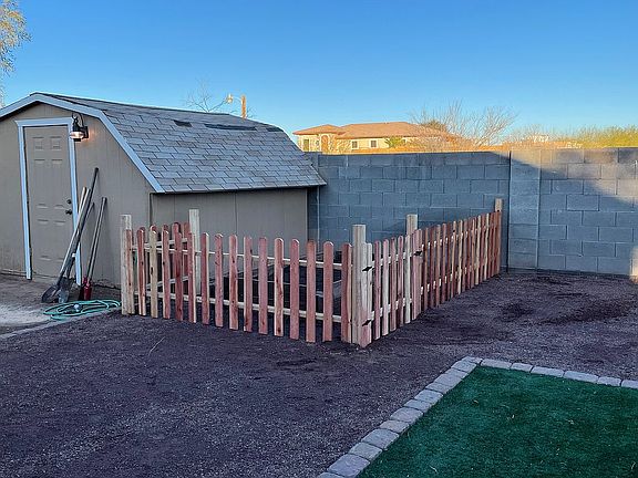 3rd image of 1880 N Boulder Ct