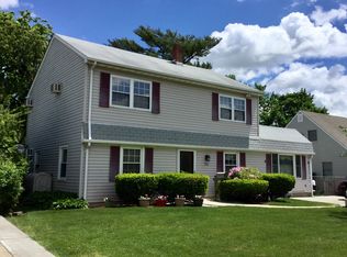 155 Lorring Rd, Levittown, NY 11756