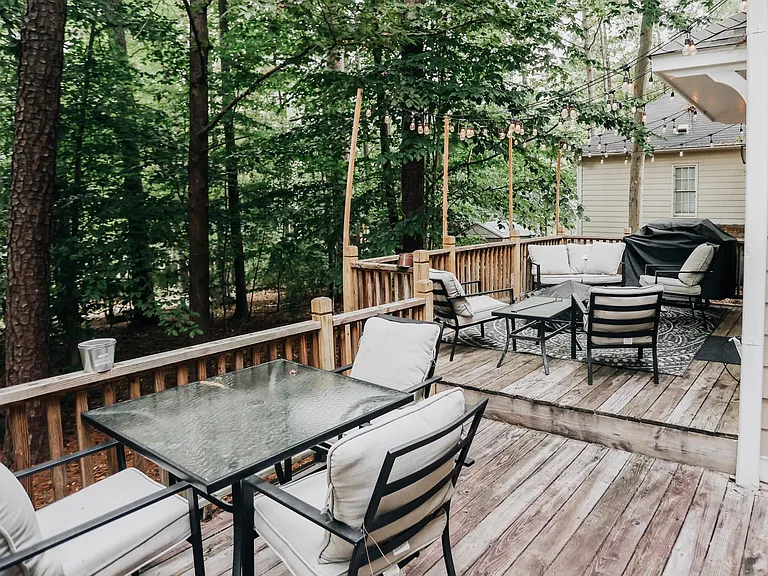 2220 Parkside Dr — Photo 24