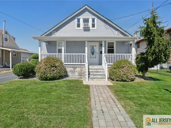1140 Gress St, Manville, NJ 08835