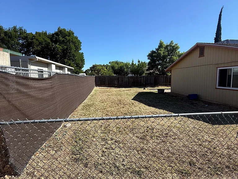 Nelson Dr — Photo 16