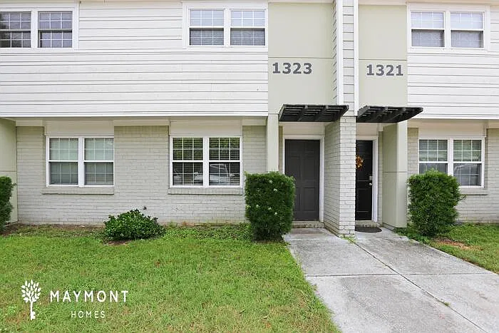 2 bed, 1.5 bath, 900 sqft, $1,895 — Photo 4