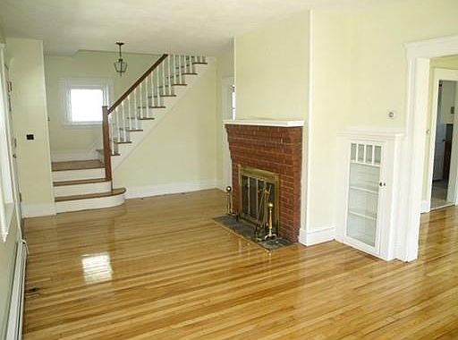 2nd image of 36 Sunnyside Ave