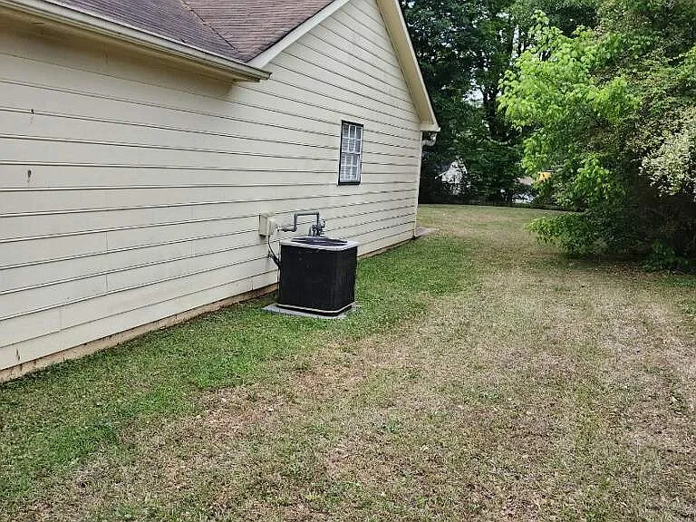 6073 Dorchester Dr — Photo 7