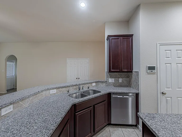3422 Smart Sands Ln — Photo 12
