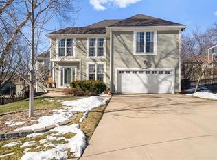 5302 Hallet St, Shawnee, KS 66216