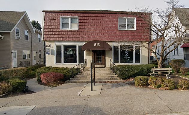 1st image of 513 W Chocolate Ave APT 3