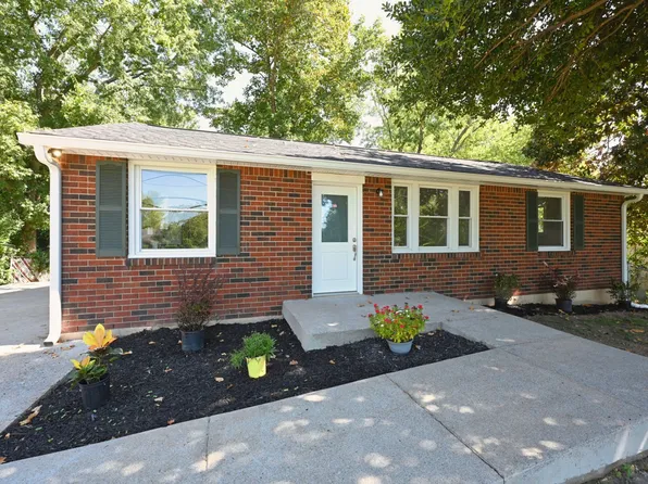 3944 Plantation Dr, Hermitage, TN 37076