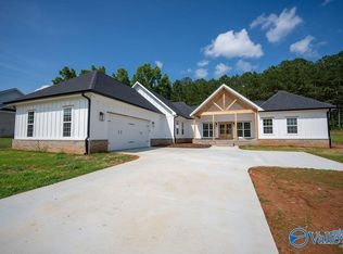 45 Betty Way, Scottsboro, AL 35769
