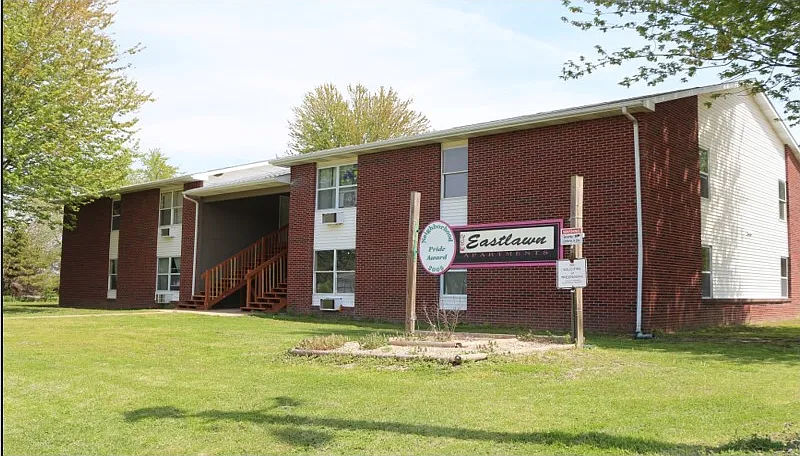 New Eastlawn Apartments — Photo 4