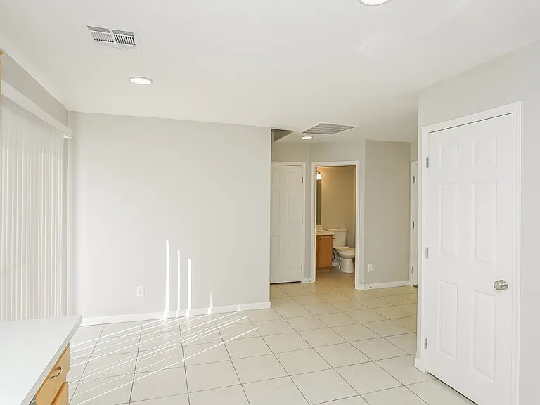 987 Monte De Oro Ave — Photo 4