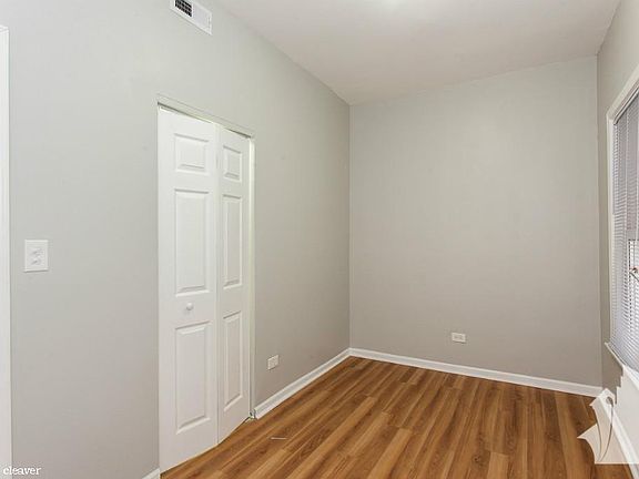 5th image of 1437 N Cleaver St #1316