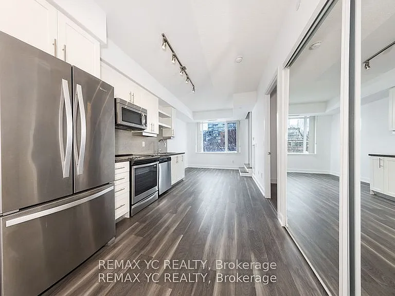 525 Adelaide St W #217 — Photo 2