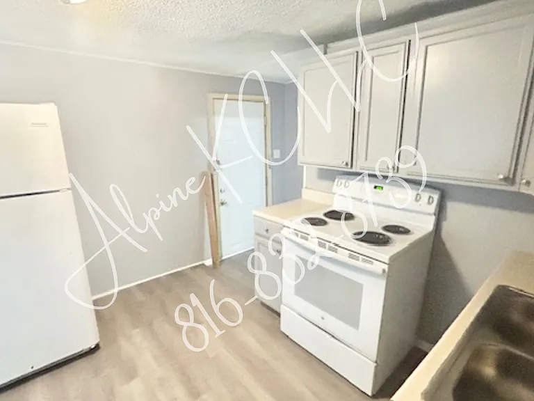 1419 N Lynn St — Photo 5