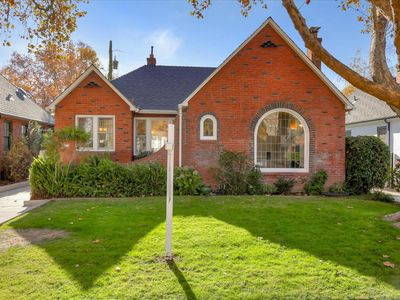 2516 11th Ave, Sacramento, CA, 95818