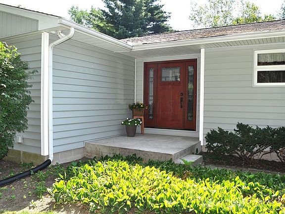 5th image of 8479 Cranberry Ln NW