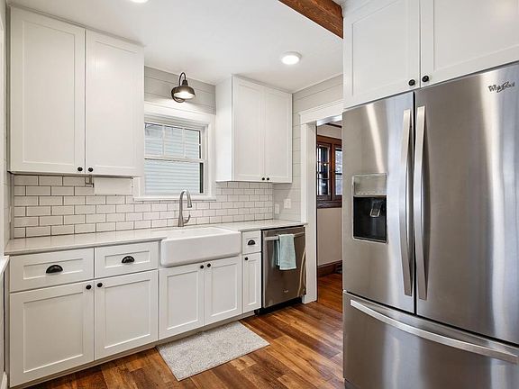 4th image of 6922 Corvallis Ave N