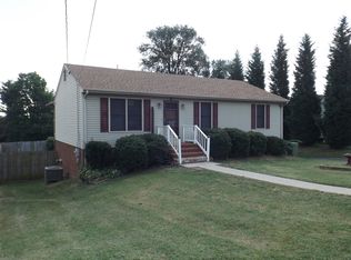 916 Catawba Dr, Salem, VA 24153