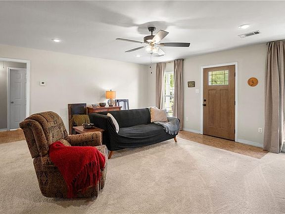 4th image of 49466 Pardo Ln