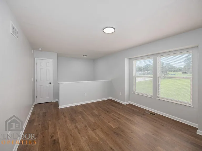 7138 Splitlog Cir — Photo 9