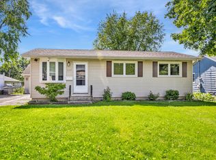 207 Koch Dr, Genoa, IL 60135