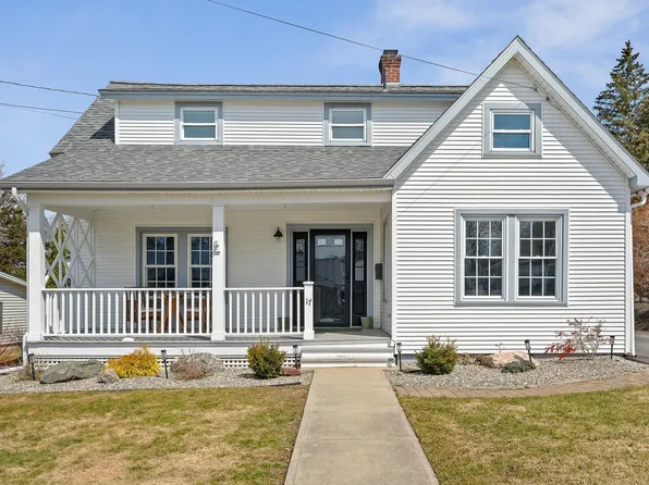 17 Beverly Court, St. Albans City, VT 05478