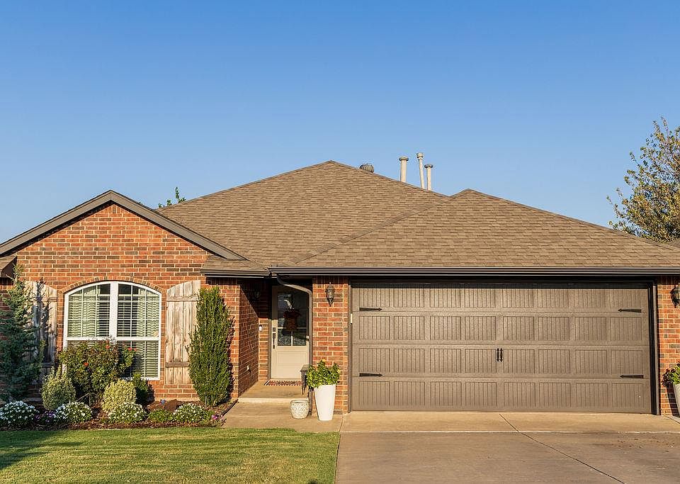 1st image of 4412 Applegate Dr