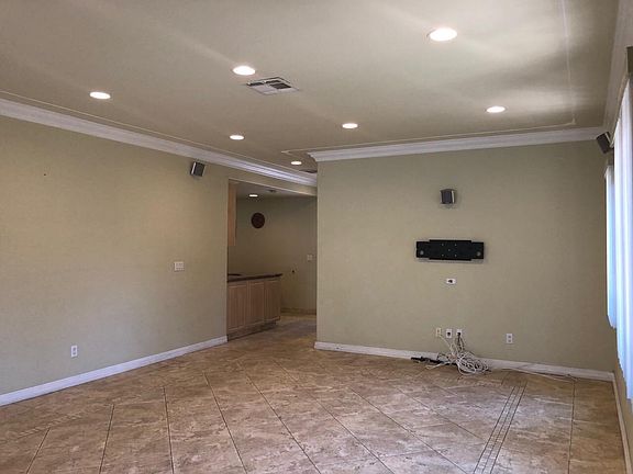 4th image of 7757 Mary Ellen Ave
