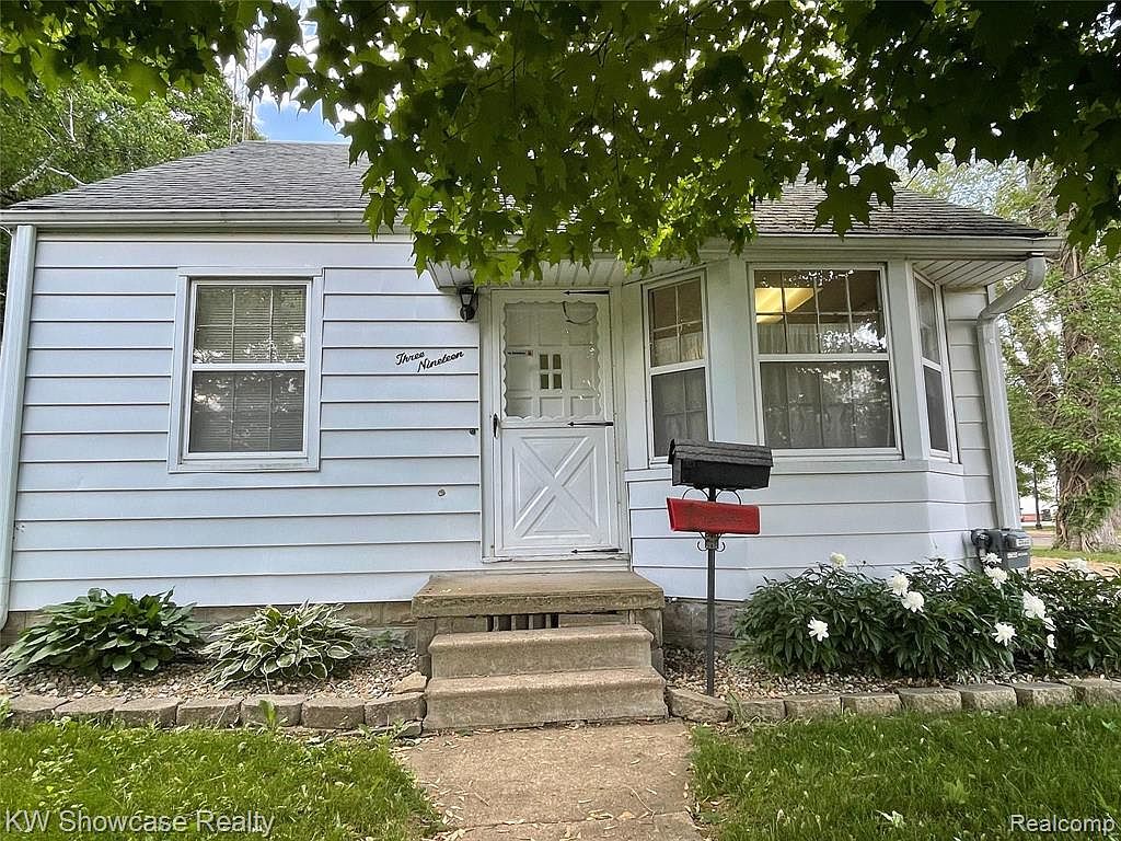 319 Byron Rd, Howell, MI 48843 Zillow