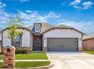 1105 NW 4th St, Newcastle, OK 73065