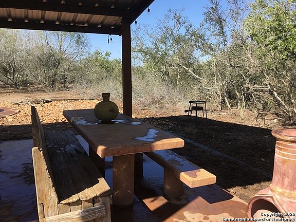 5th image of 1099 Private Road 1688