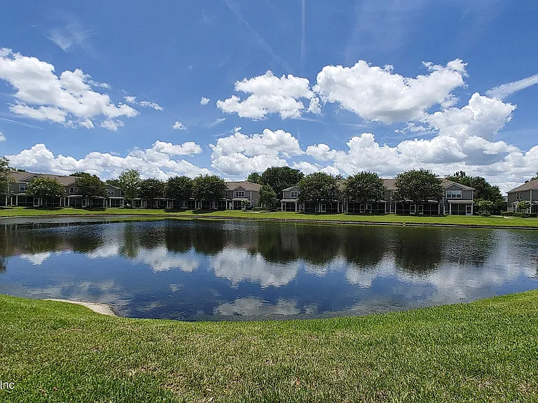 11225 Campfield Cir — Photo 25