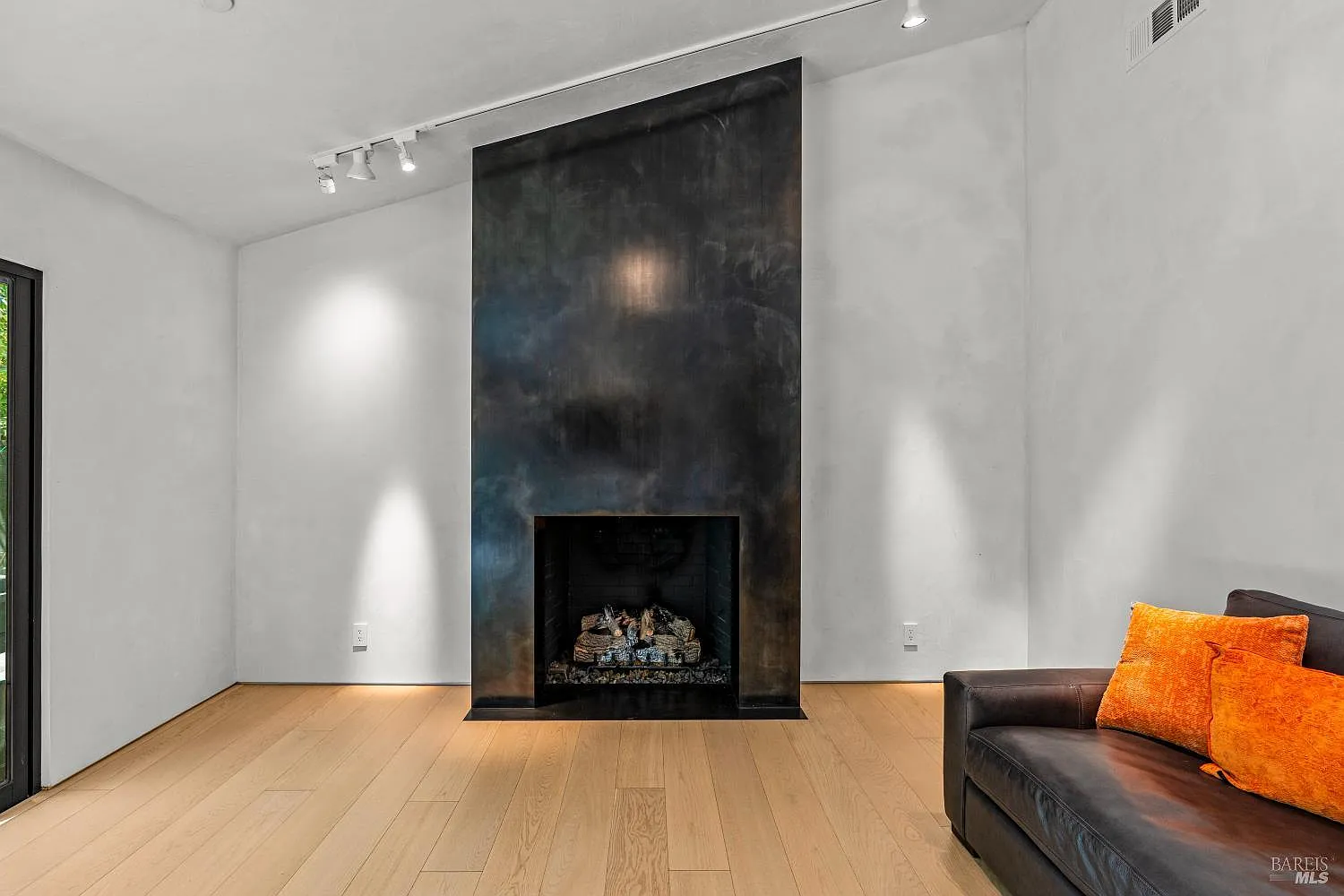 1885 Larkspur Street - Photo 8