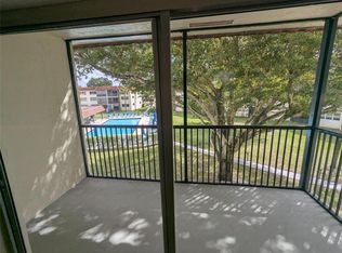 9800 N Hollybrook Lake Dr #9303, Hollywood, FL 33025