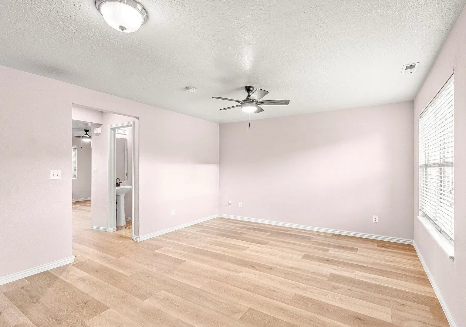 Hidden Valley Townhome! — Photo 4