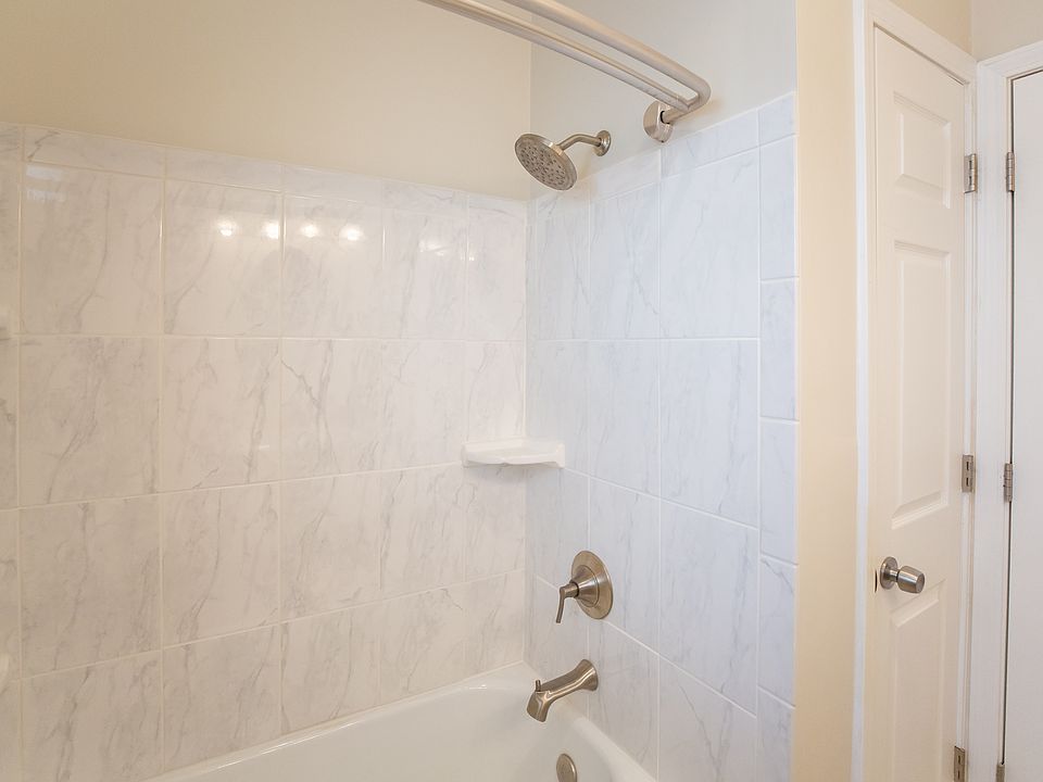 1st image of 5424 Botanical Ave