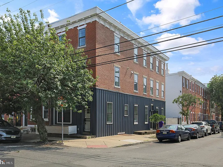 2046 E Huntingdon St #3R — Photo 13