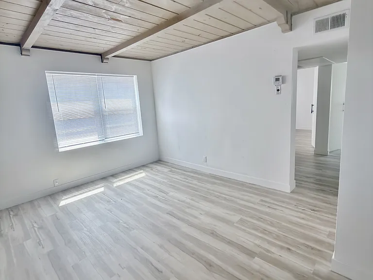 1625 E St #16 — Photo 5