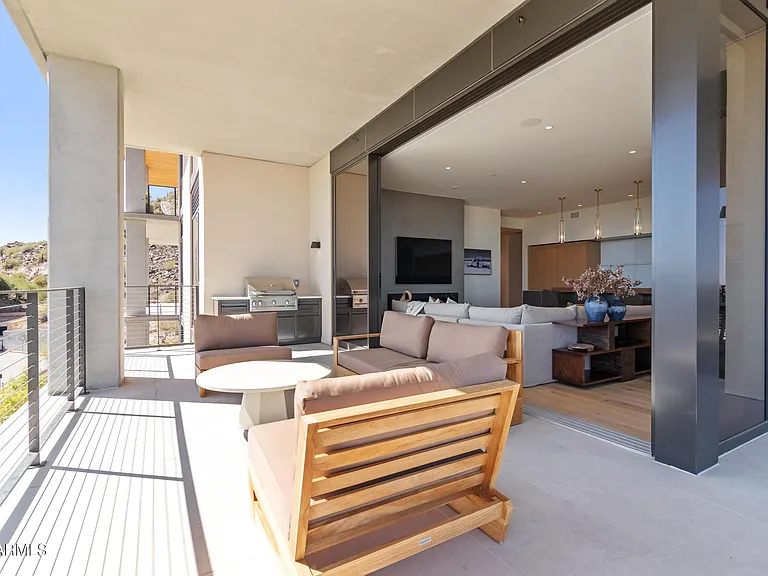 5000 N Camelback Ridge Dr #302 — Photo 34